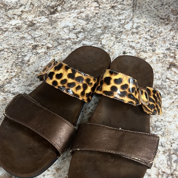 FREE Vionic Camila Slide (read description) - Picture 10 of 10